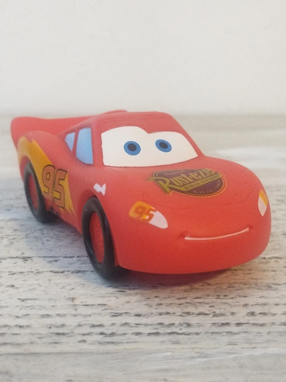 Disney Cars Lightening McQueen 95 Plastic Vinyl Toy Car